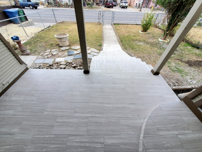 Photo - 1923 W Poplar St