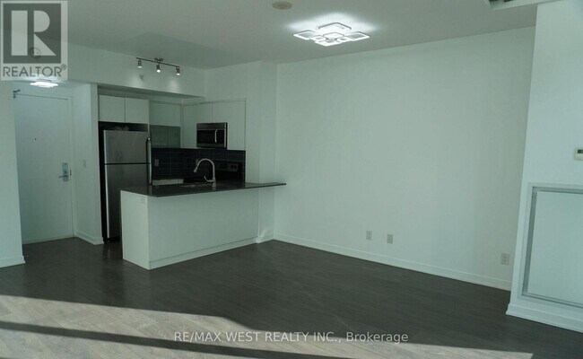 Photo - 150 E Liberty St Unit 812