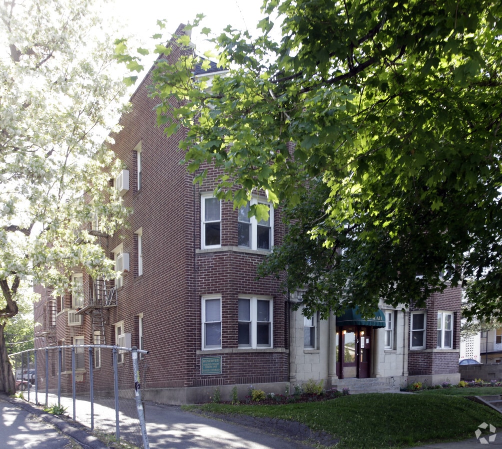 Photo - Scarsdale Apartments