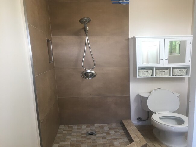 Photo - Expansive Outdoor Living Studio