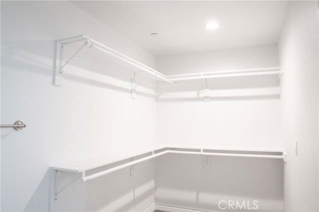 Photo - 14614 Vanowen St