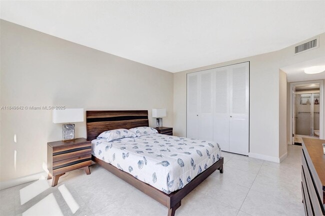 Photo - 3181 S Ocean Dr Unidad 405