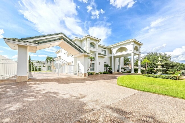 Photo - 314 Bordeaux Dr