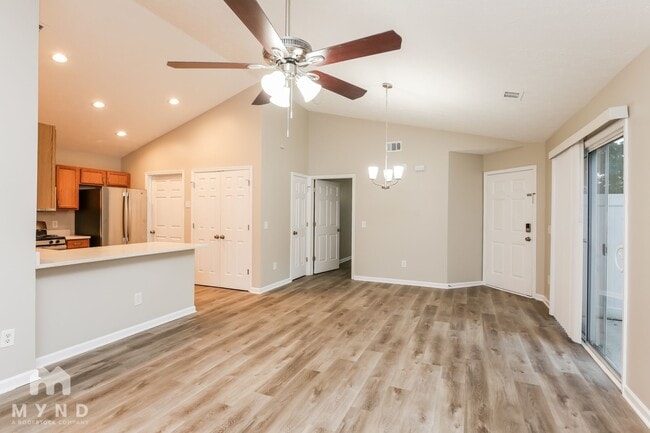 Photo - 6155 Smoke Ridge Ln