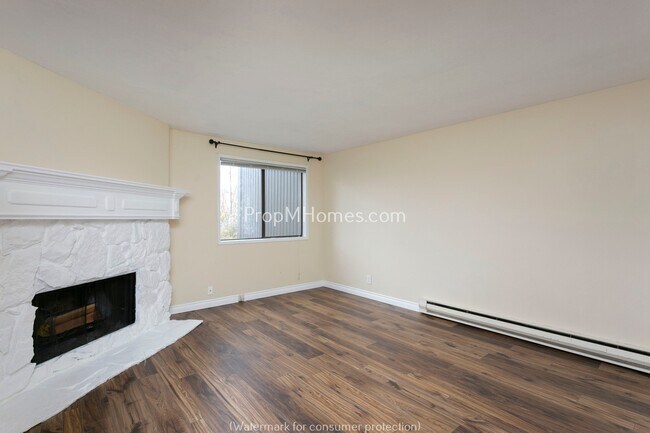 Photo - Outstanding Updated Lake Oswego Three Bedr...