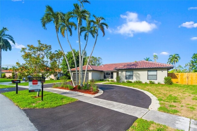 Photo - 1005 NW 99th Ave