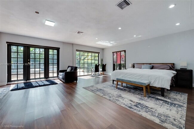 Photo - 1624 Granada Blvd