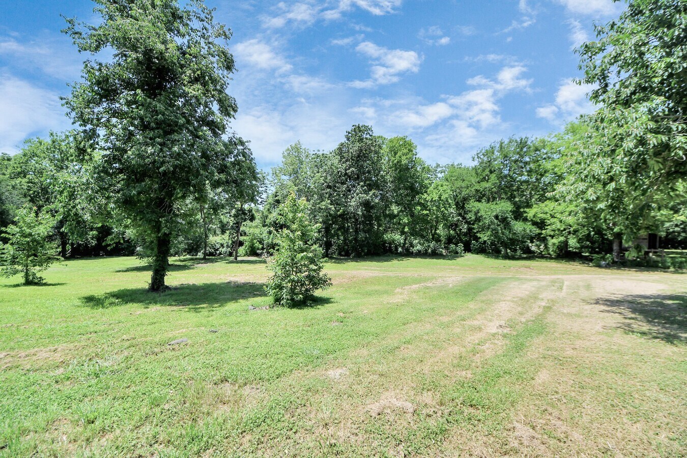 Photo - 1406 Williams Trace