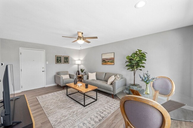 Photo - 7201-05 Gravois Apartments