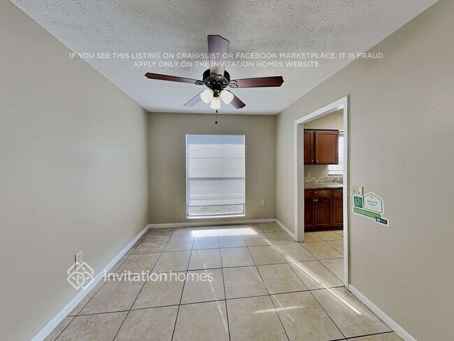 Photo - 607 Barkfield St