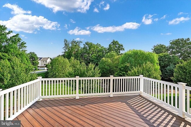 Photo - 8409 Wood Thrush Way