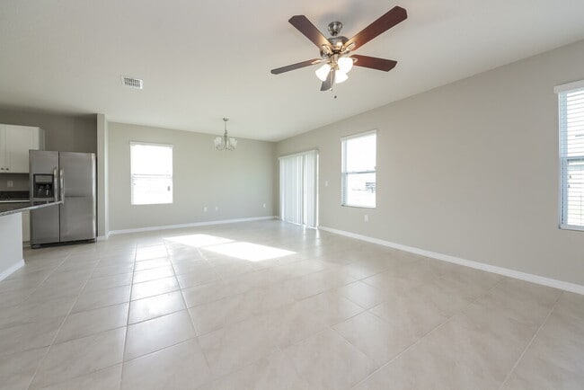 Photo - 1883 Green Dragon Dr