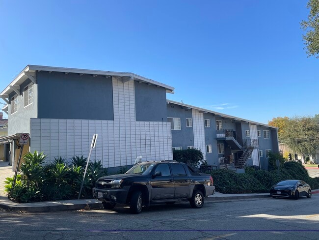 Building Photo - 1600 N Verdugo Rd Unit D