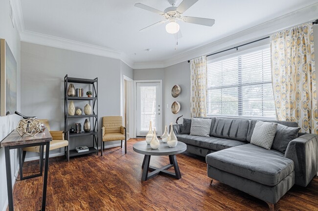 Building Photo - Trivium at Edgewater Rental