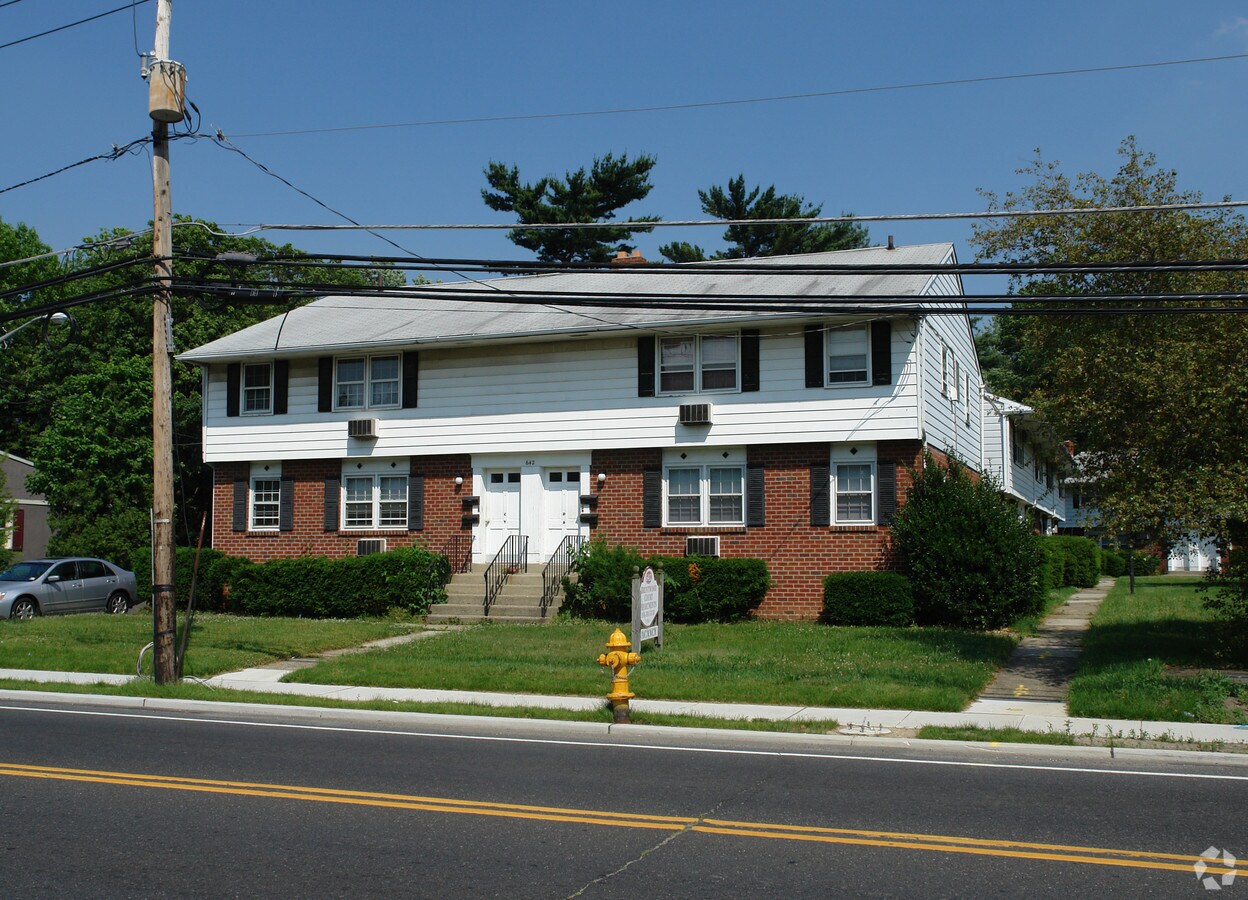 Photo - 642-650 Clements Bridge Rd Apartments