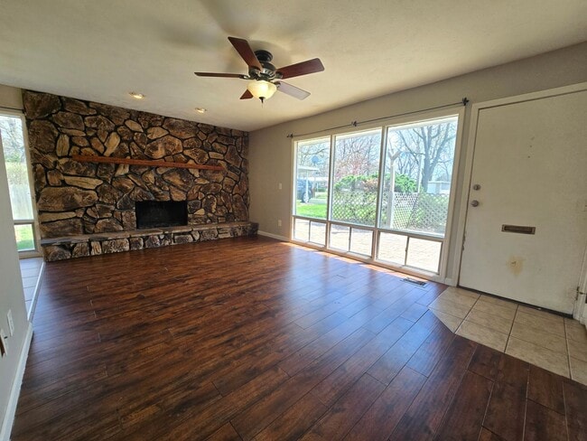 Photo - 3 Bedroom Century Modern Home