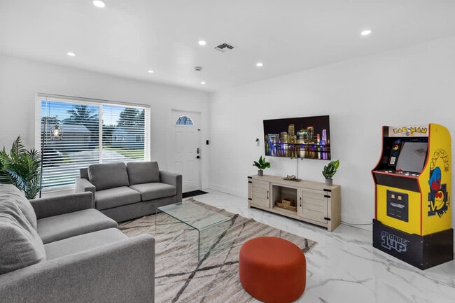 Photo - 7001 Coolidge St Unidad ID1372328P