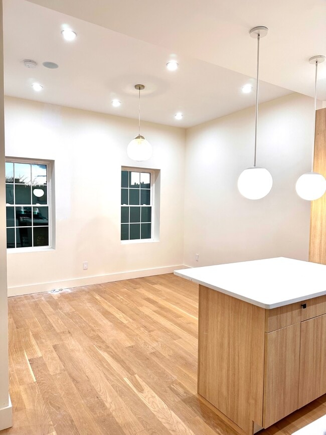 Photo - 393 Atlantic Ave