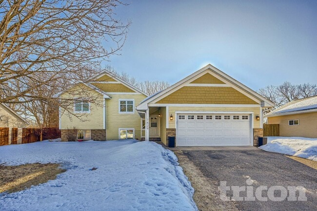Photo - 7429 Chesham Ln