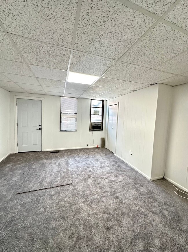 Photo - Updated 1 Bed, 1 Bath First Floor Unit in South Side - Private Entrance, Laundry in Basement - Av... Unit 1