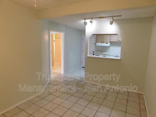 Photo - 801 Rittiman Rd