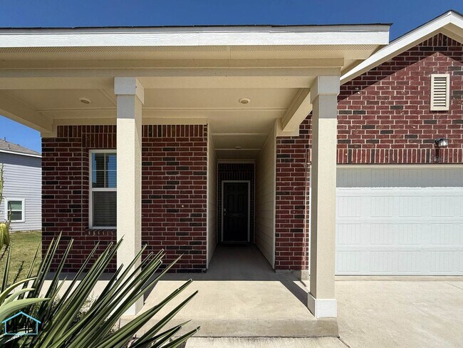 Photo - Beautiful 4-Bedroom 3-Bath Single Story Home Conveniently Located near Loop 1604, I-10, and FM 1516!