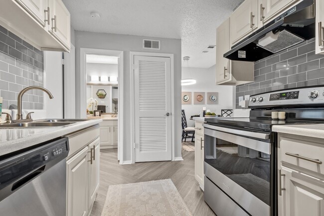Building Photo - The Arbors on Oakmont Rental