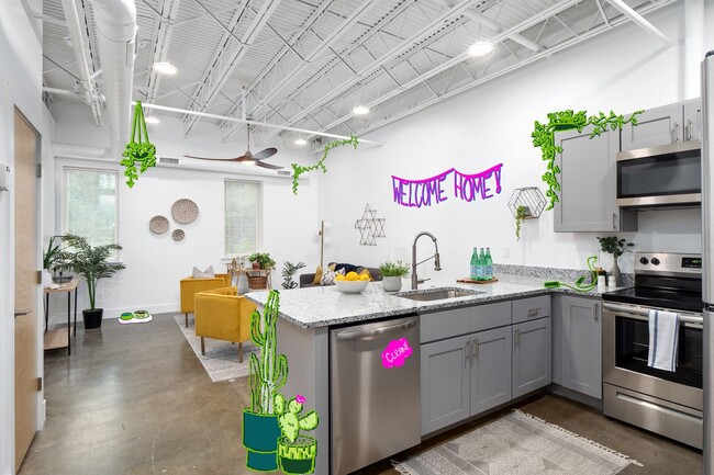 Building Photo - Quince, Fünfzehn, Fifteen! Unit 15