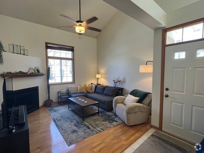 Building Photo - 17868 Cobblestone Way Rental