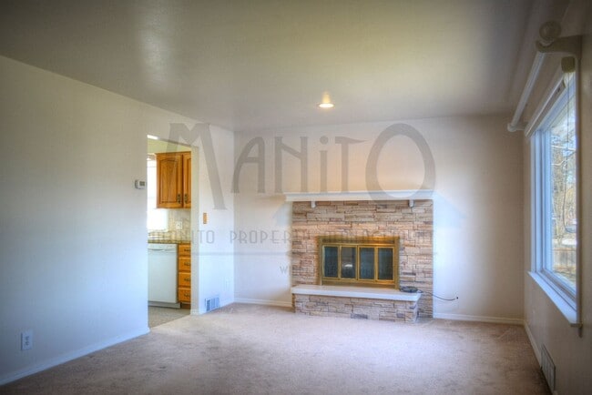 Photo - **COMING SOON** Spacious Hobby Home
