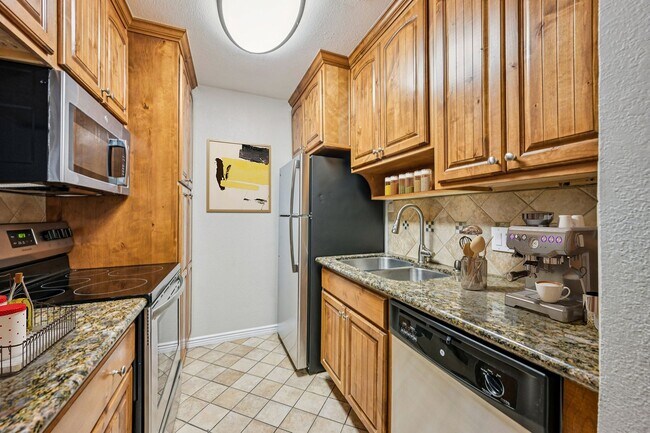 Photo - Jade Ridge Apartments