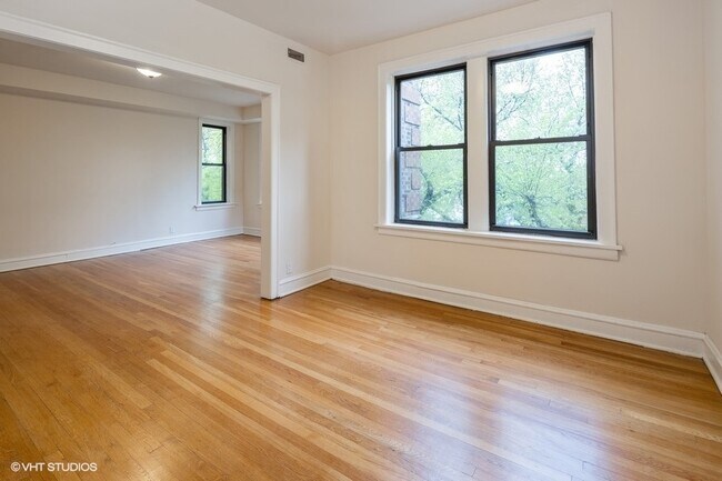 Photo - 3513 N Racine Ave Unit 1W