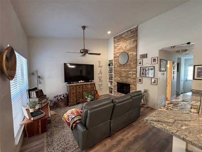 Photo - 30 Oak Villa Rd