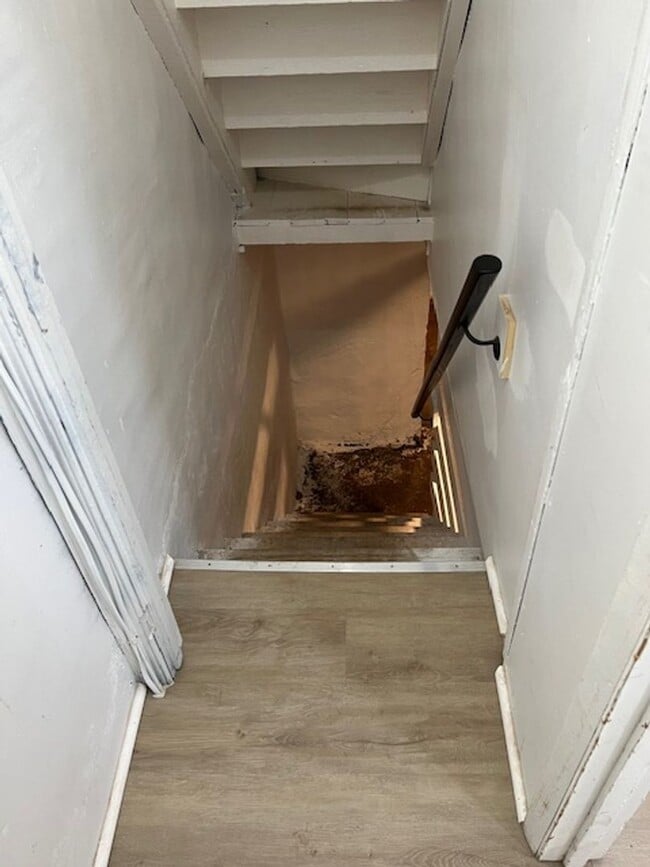 Photo - 3 Bedroom Renovated Twin Available Now!