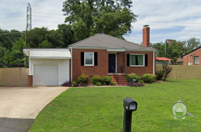 Building Photo - 10 Auburn St