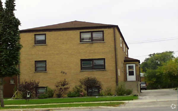 Photo - 330 N Ardmore Ave Apartments