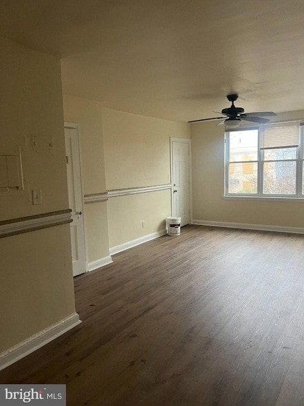 Photo - 59 Galveston Pl SW Unit 2