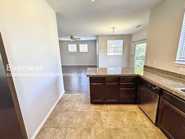 Photo - 9637 E 5th Ave Unidad 205