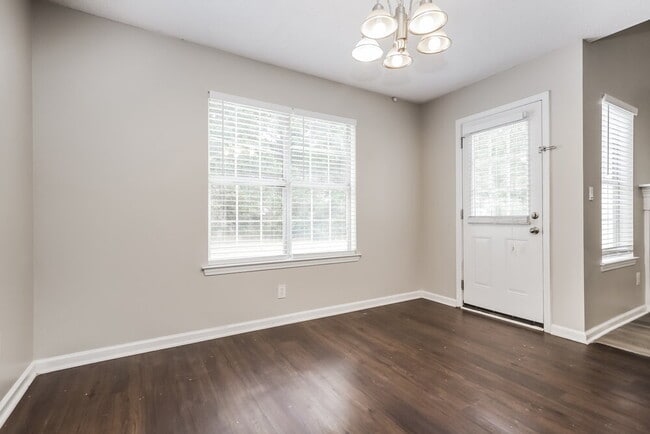 172 Regency Park Dr