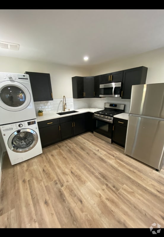 Building Photo - 6952 Tampa Ave Rental