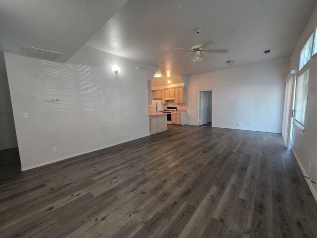 Photo - 1880 Hayes St Unit B
