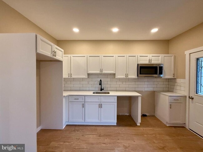 Photo - 415 Woodside Ave