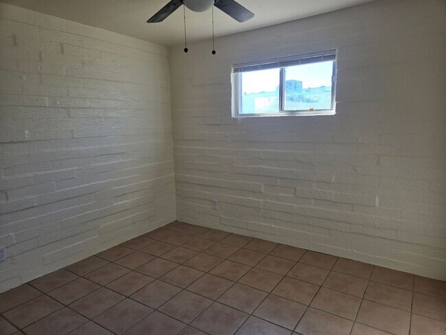 Photo - Cozy 1-bed, 1-bath unit (B) in a duplex located in