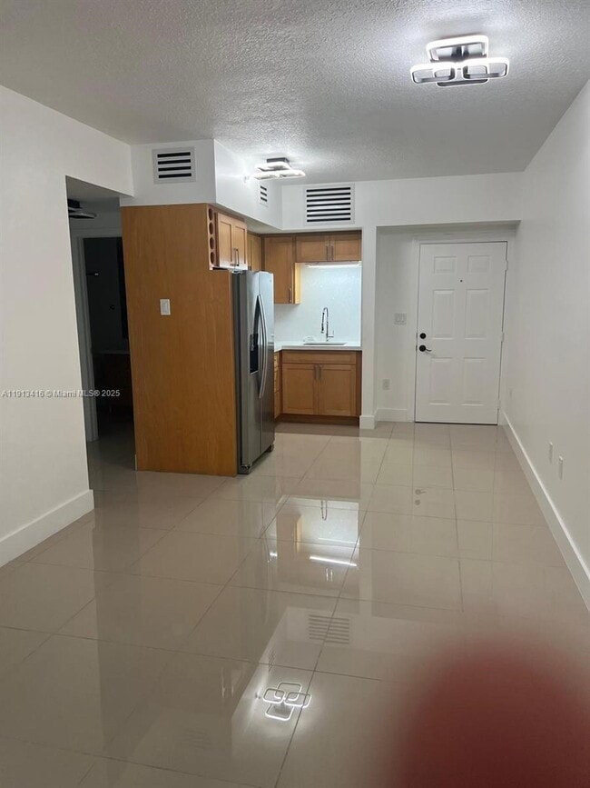 Photo - 2630 SW 28th St Unit 40