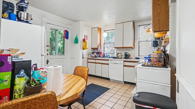 528 S 5th Ave