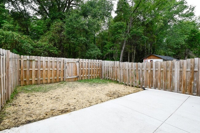 Photo - BEAUTIFUL TOWNHOME FOR RENT