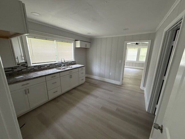 Photo - 2317 Belvedere Dr