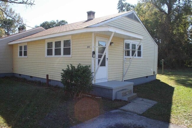Building Photo - 203 York St Rental
