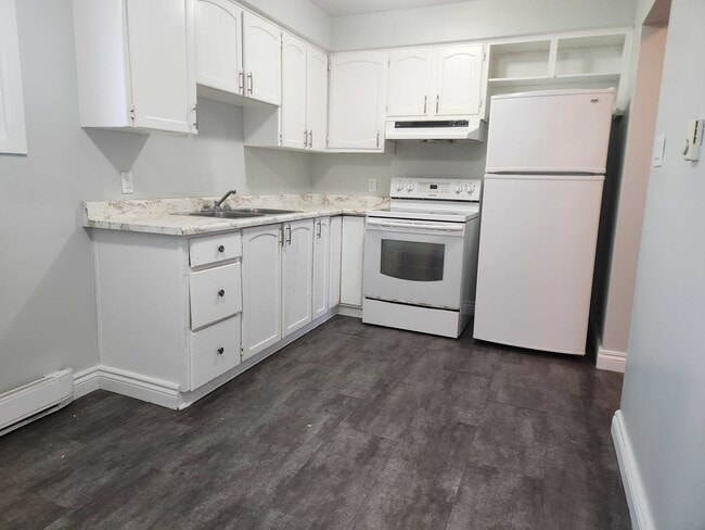 Photo - 672 Division St Unit 3