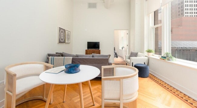 Building Photo - 630 S Clark St Unit 3711 Rental